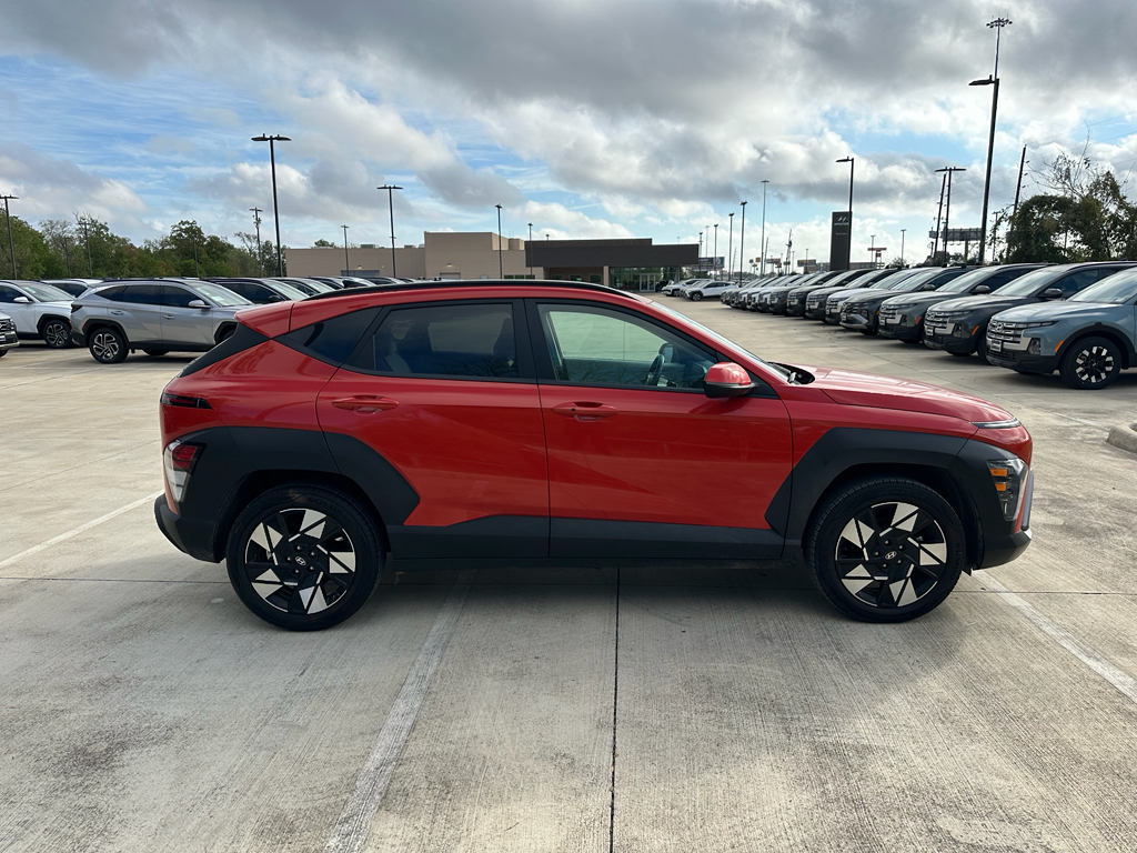 2024 Hyundai Kona SEL photo 3