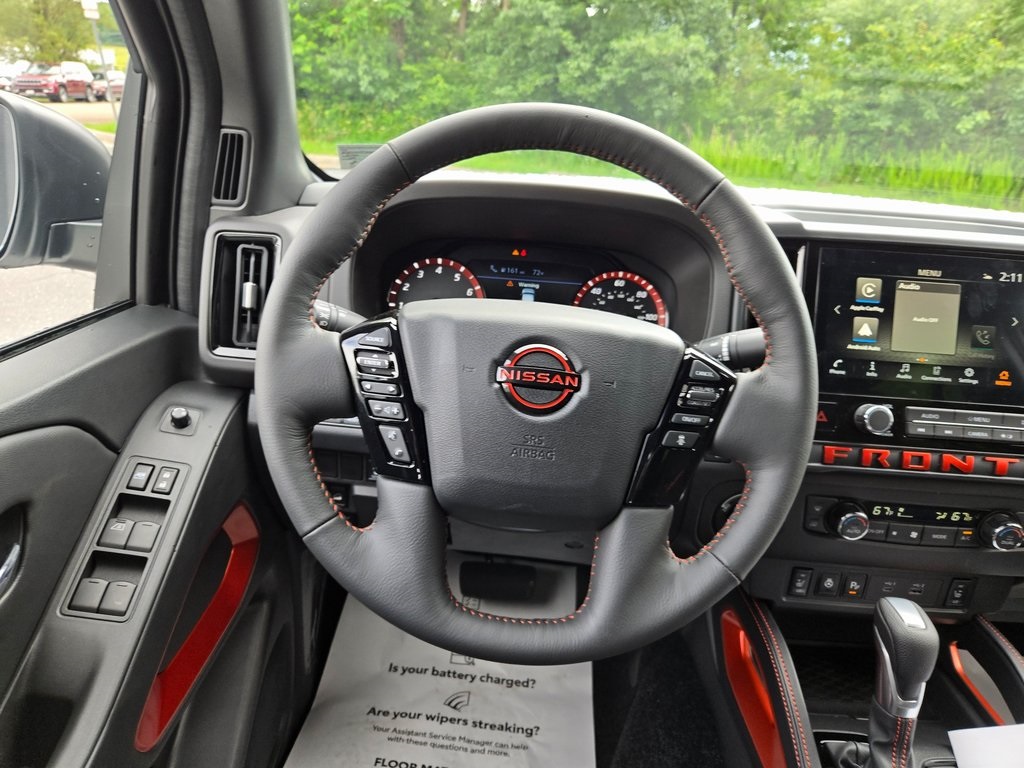 2025 Nissan Frontier PRO-4X photo 14
