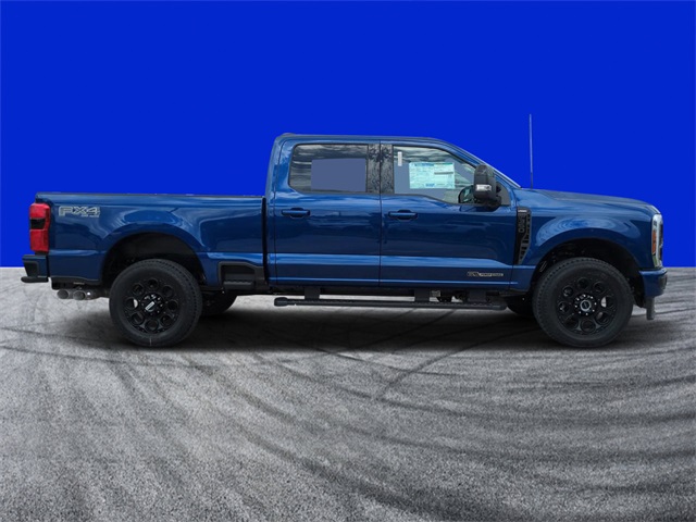 2026 Ford F-350 Lariat photo 2