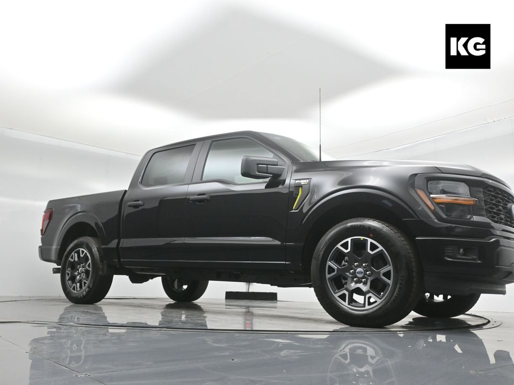 2025 Ford F-150 STX's photo