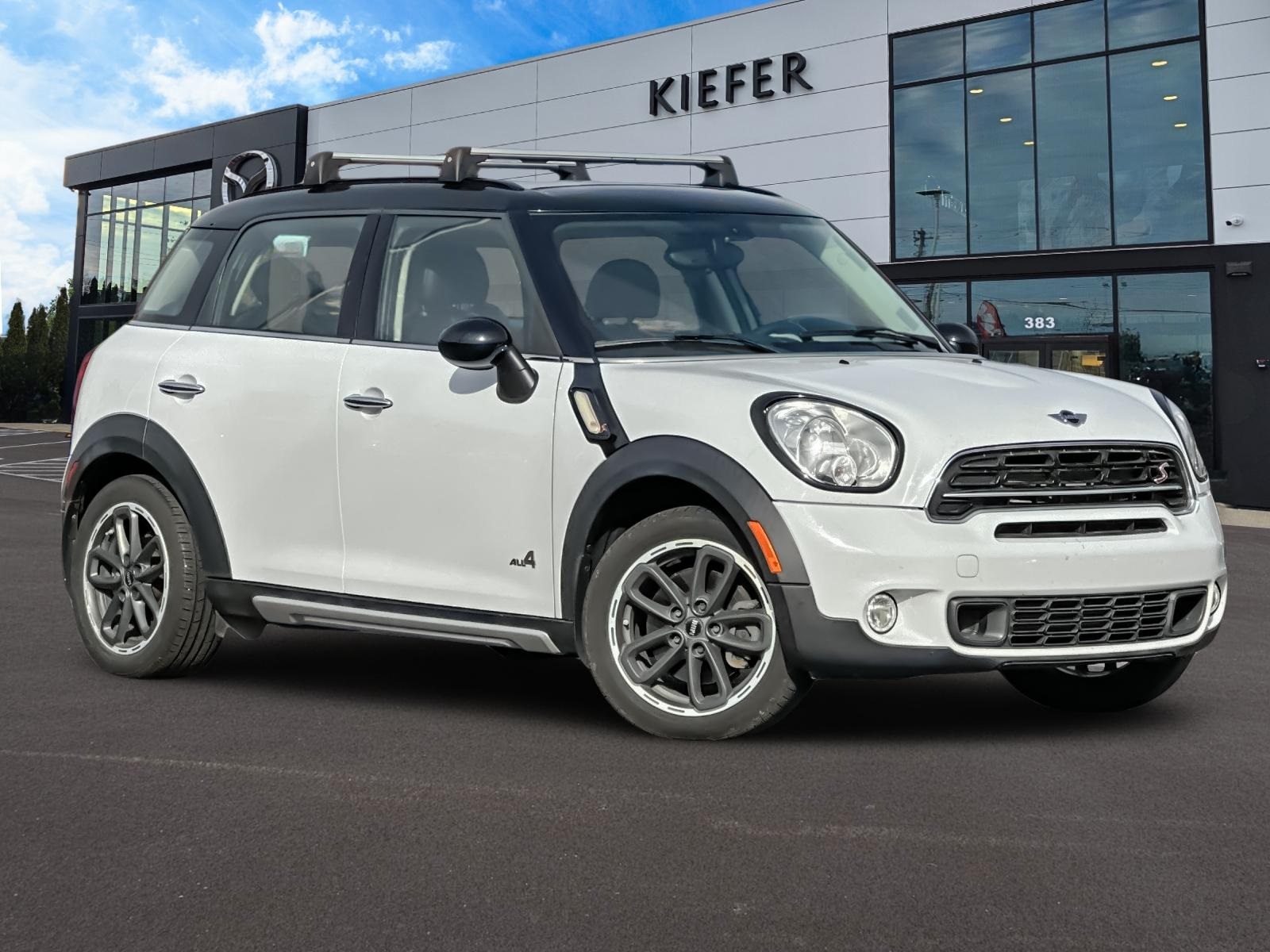 Used 2016 MINI Countryman Countryman S with VIN WMWZC5C51GWU03573 for sale in Eugene, OR