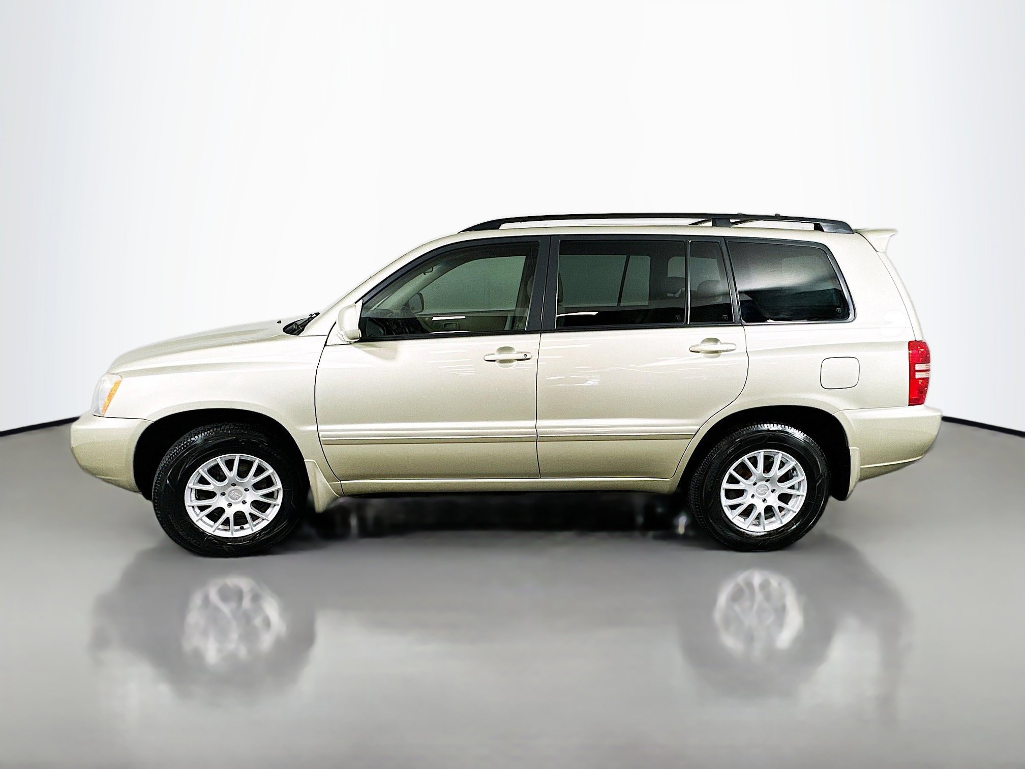 2003 Toyota Highlander photo 4