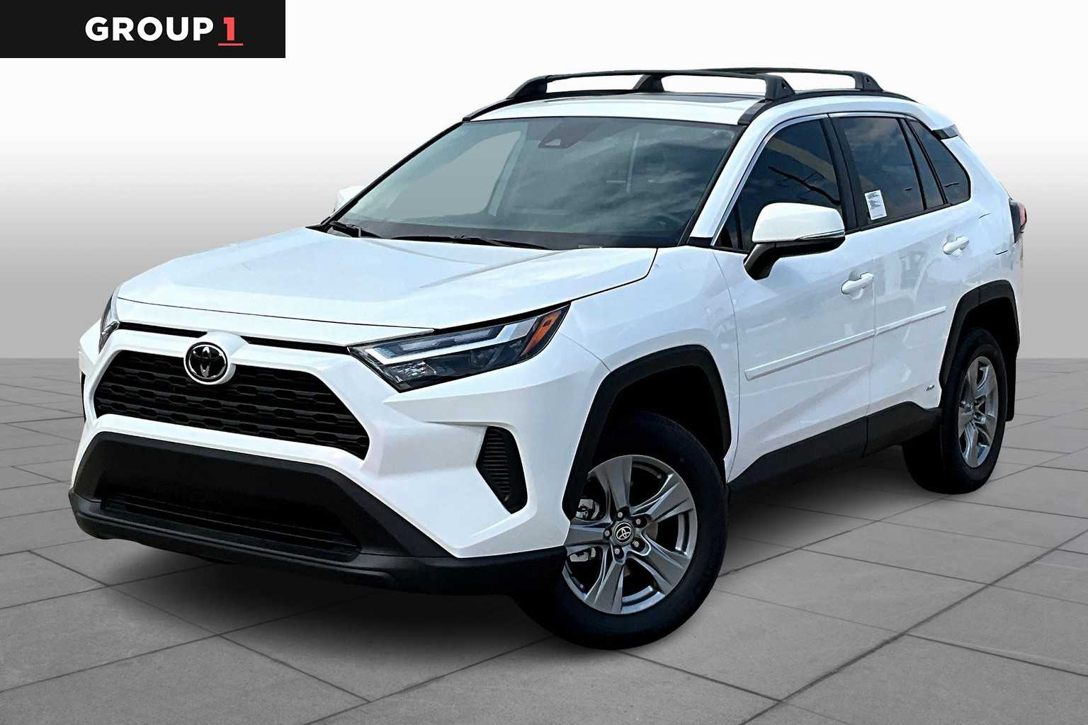 2025 Toyota RAV4 Hybrid XLE photo 2