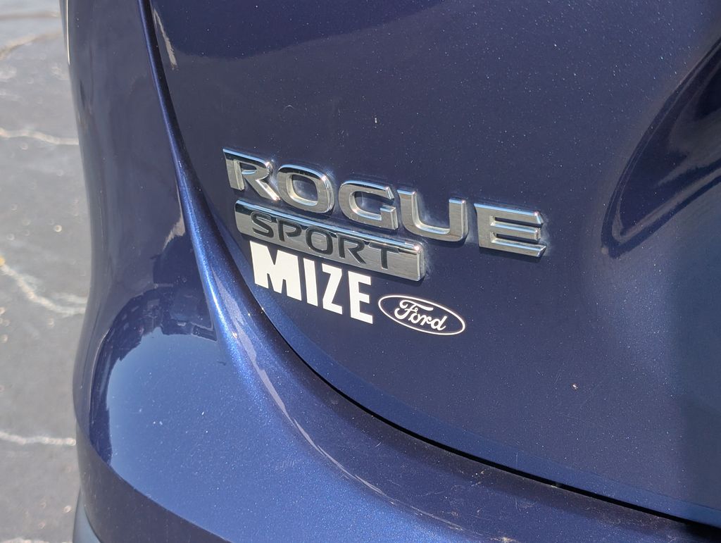 2021 Nissan Rogue Sport S photo 21