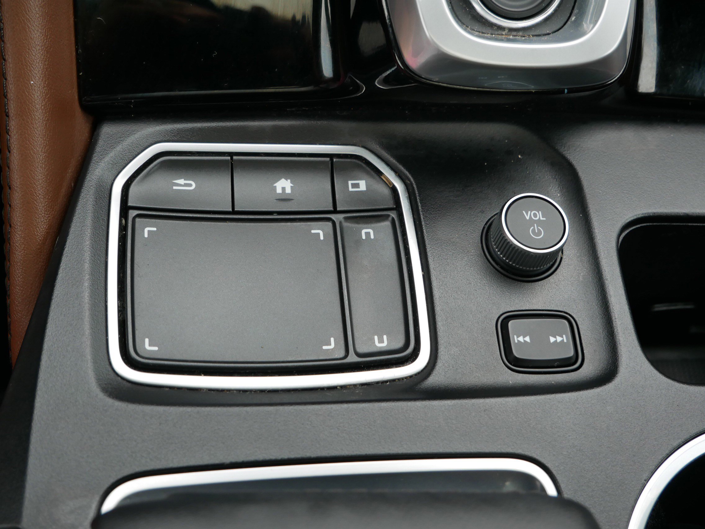 2023 Acura MDX SH-AWD Advance photo 28