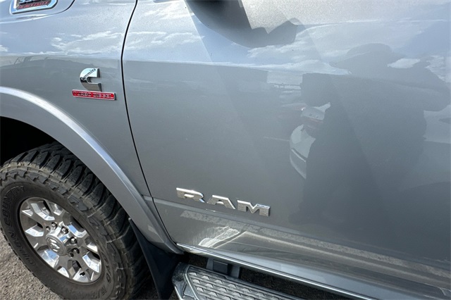2020 Ram 3500 Laramie photo 7