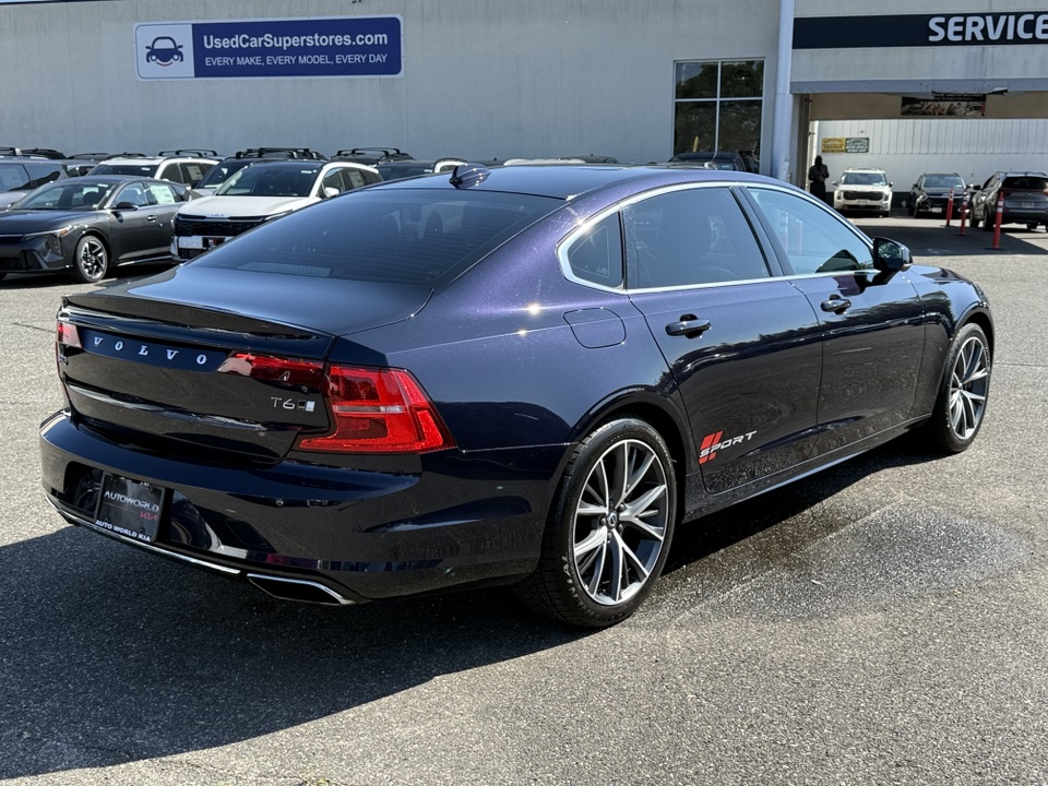 2019 Volvo S90 T6 Momentum photo 4