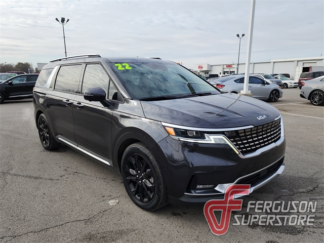 2022 Kia Carnival SX's photo