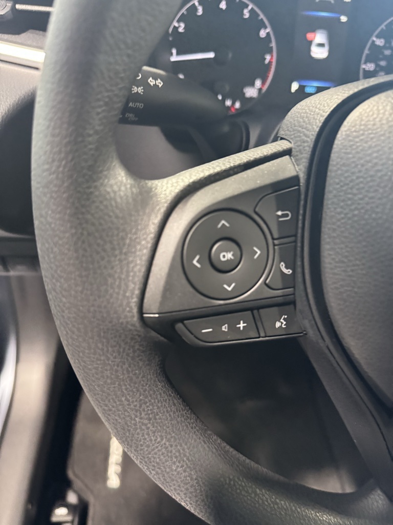 2025 Toyota Corolla SE photo 31