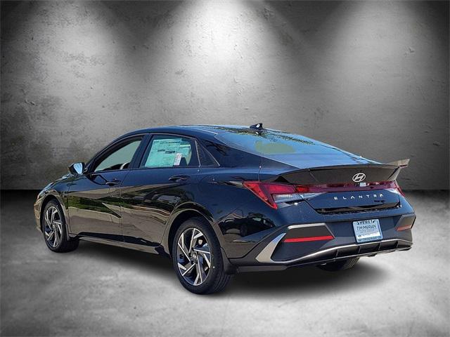 2025 Hyundai Elantra SEL Sport photo 4