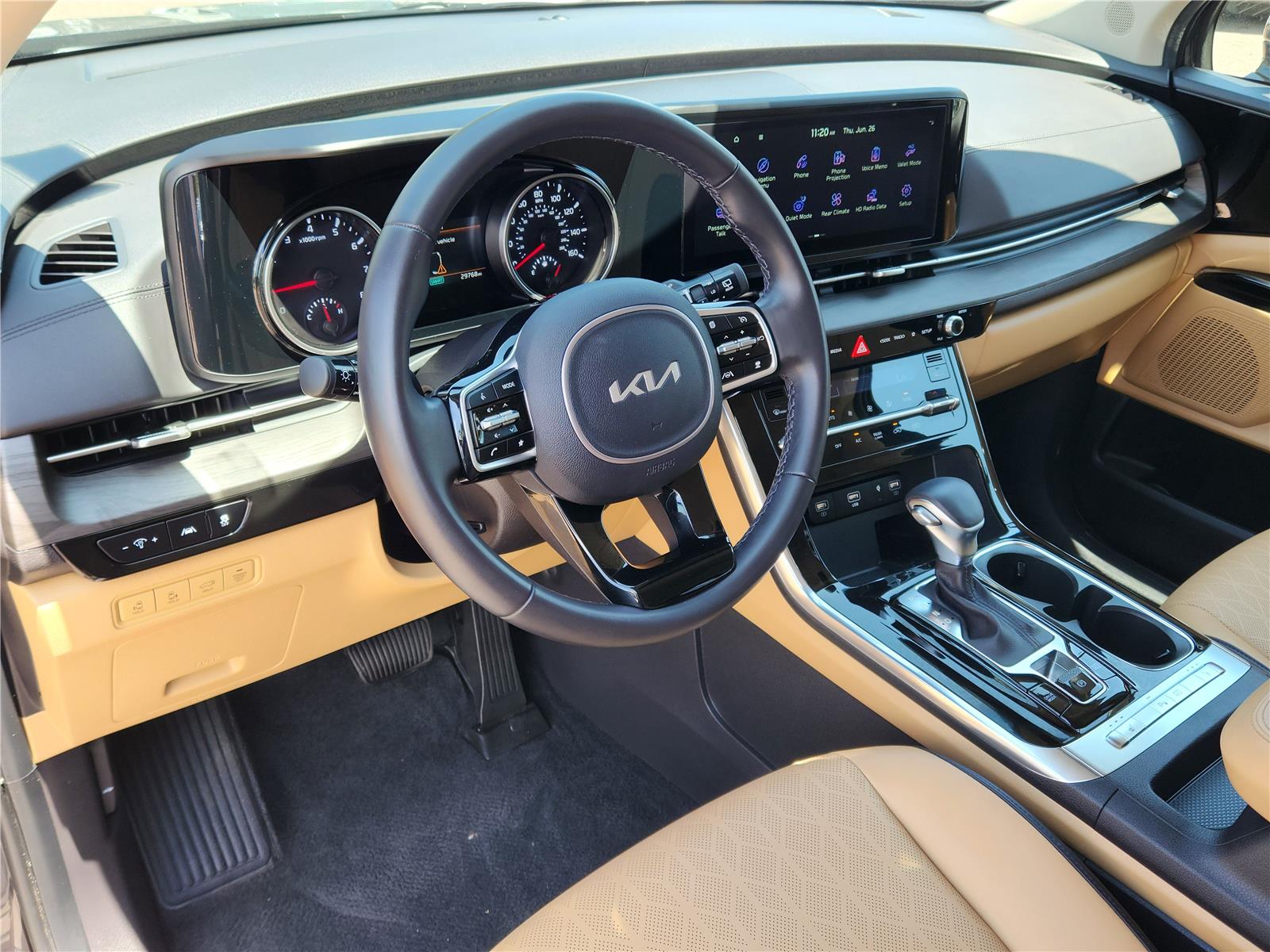 2024 Kia Carnival EX photo 9