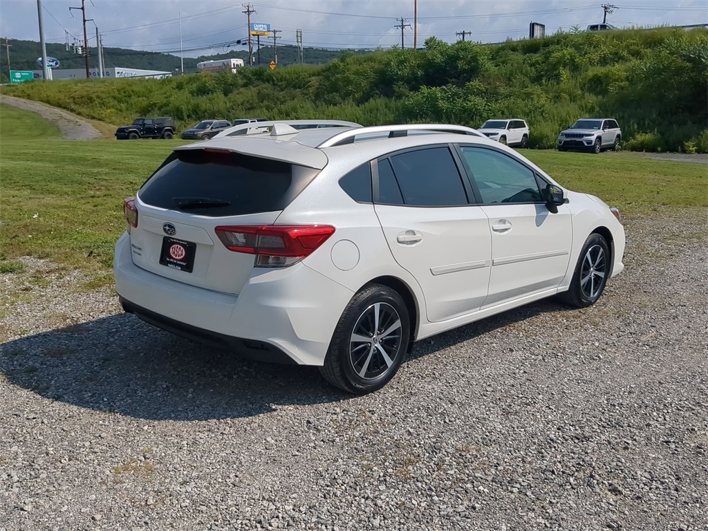 2022 Subaru Impreza Premium photo 3