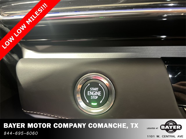 2023 Cadillac Escalade V-Series photo 12