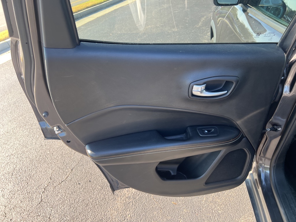 2018 Jeep Compass Latitude photo 12