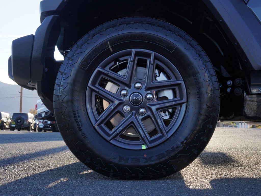 New 2026 Anvil Clear-Coat Exterior Paint Jeep 4-Door Sport S image 9