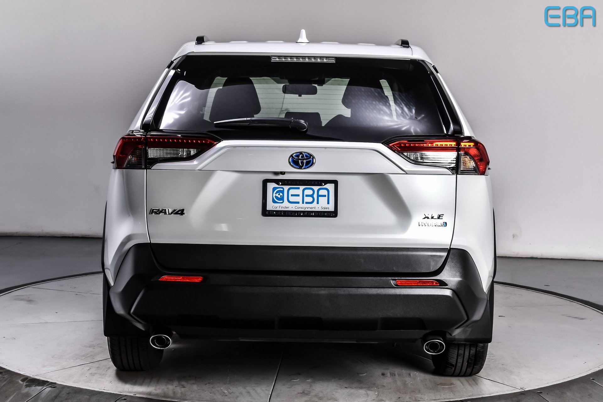2024 Toyota RAV4 Hybrid XLE Premium photo 3