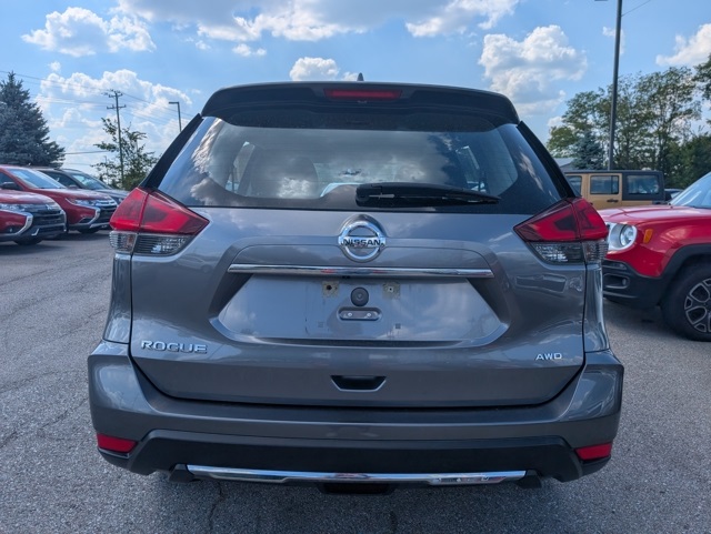 2018 Nissan Rogue S photo 5