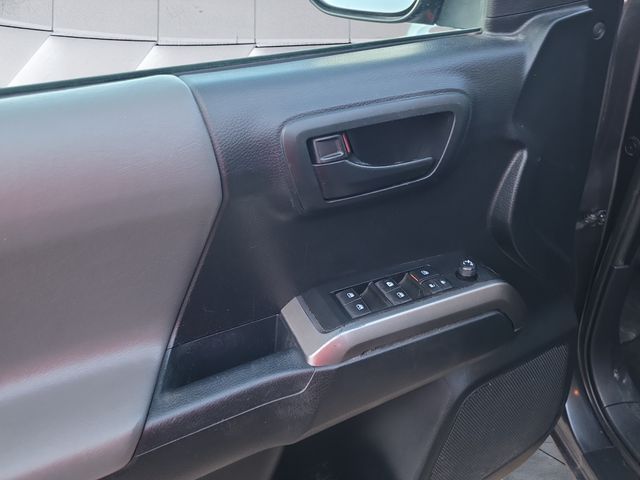 2019 Toyota Tacoma SR5 V6 Double Cab photo 12