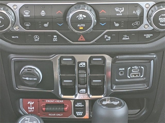 2025 Jeep Wrangler Rubicon X photo 15