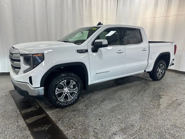 2026 GMC Sierra 1500 SLE's photo