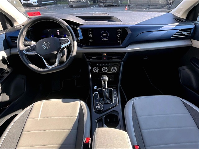 2023 Volkswagen Taos SE photo 14