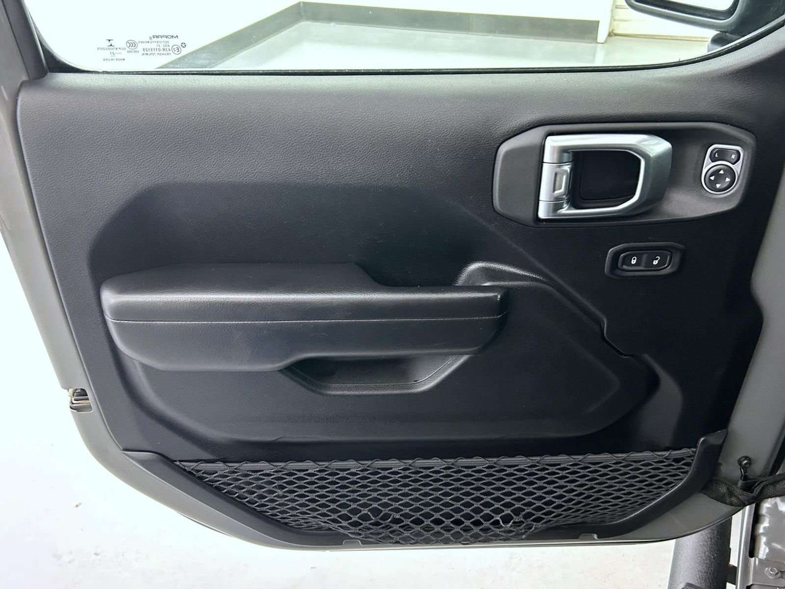 2021 Jeep Gladiator Freedom photo 9