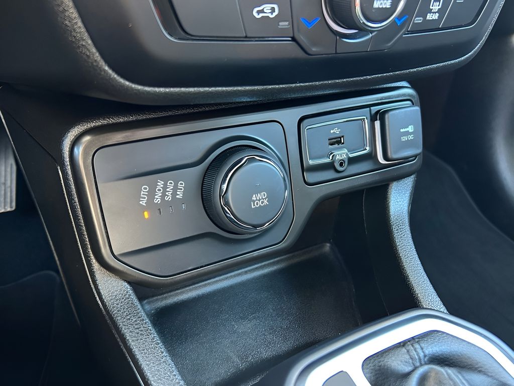 2021 Jeep Renegade Latitude photo 15