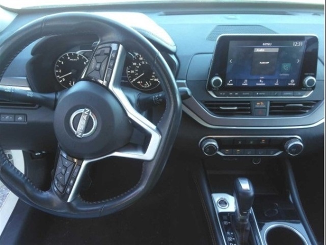 2023 Nissan Altima 2.5 SR photo 5