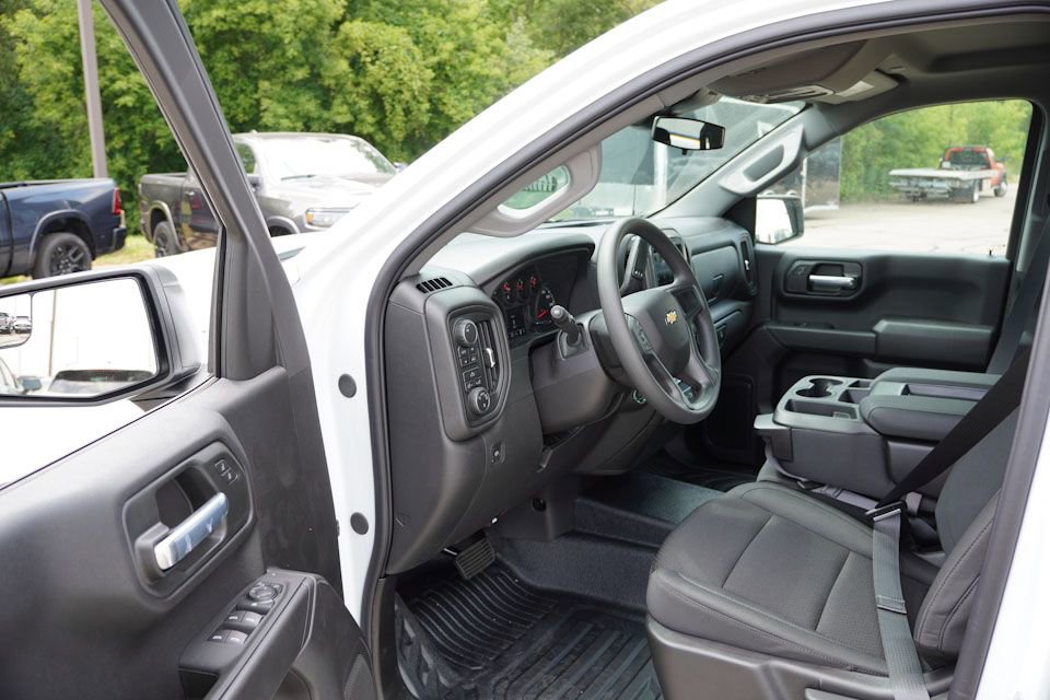 2026 Chevrolet Silverado 1500 Work Truck photo 9