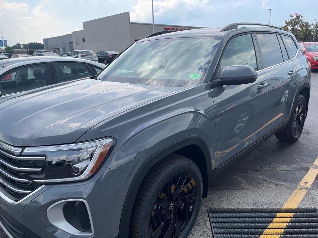 2026 Volkswagen Atlas SE w/Tech's photo