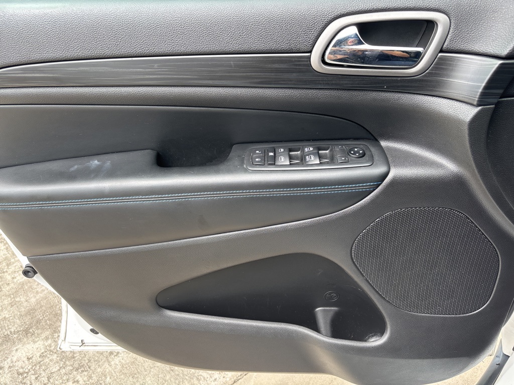 2020 Jeep Grand Cherokee Laredo Upland photo 37