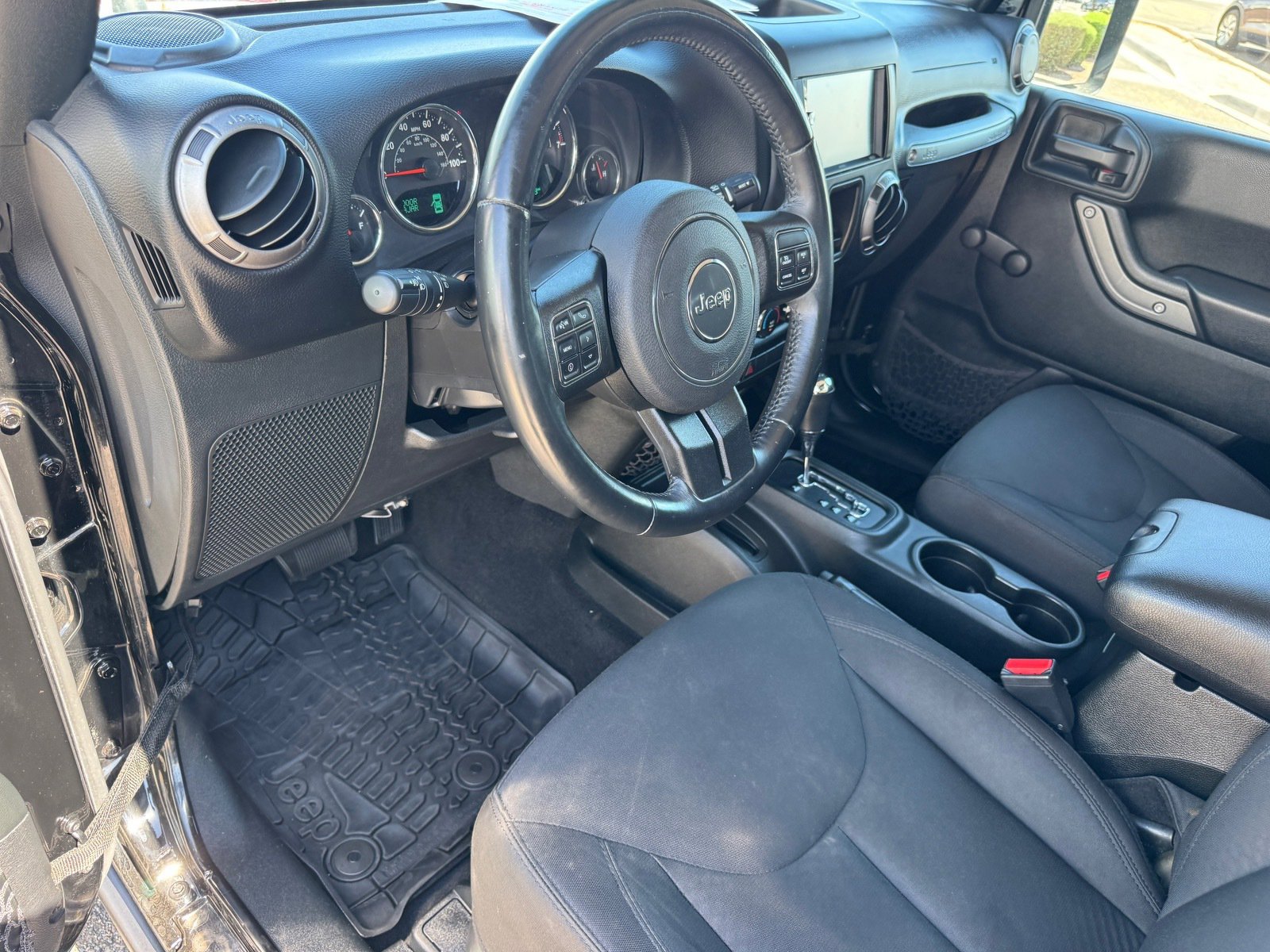 2018 Jeep Wrangler Willys Wheeler photo 13