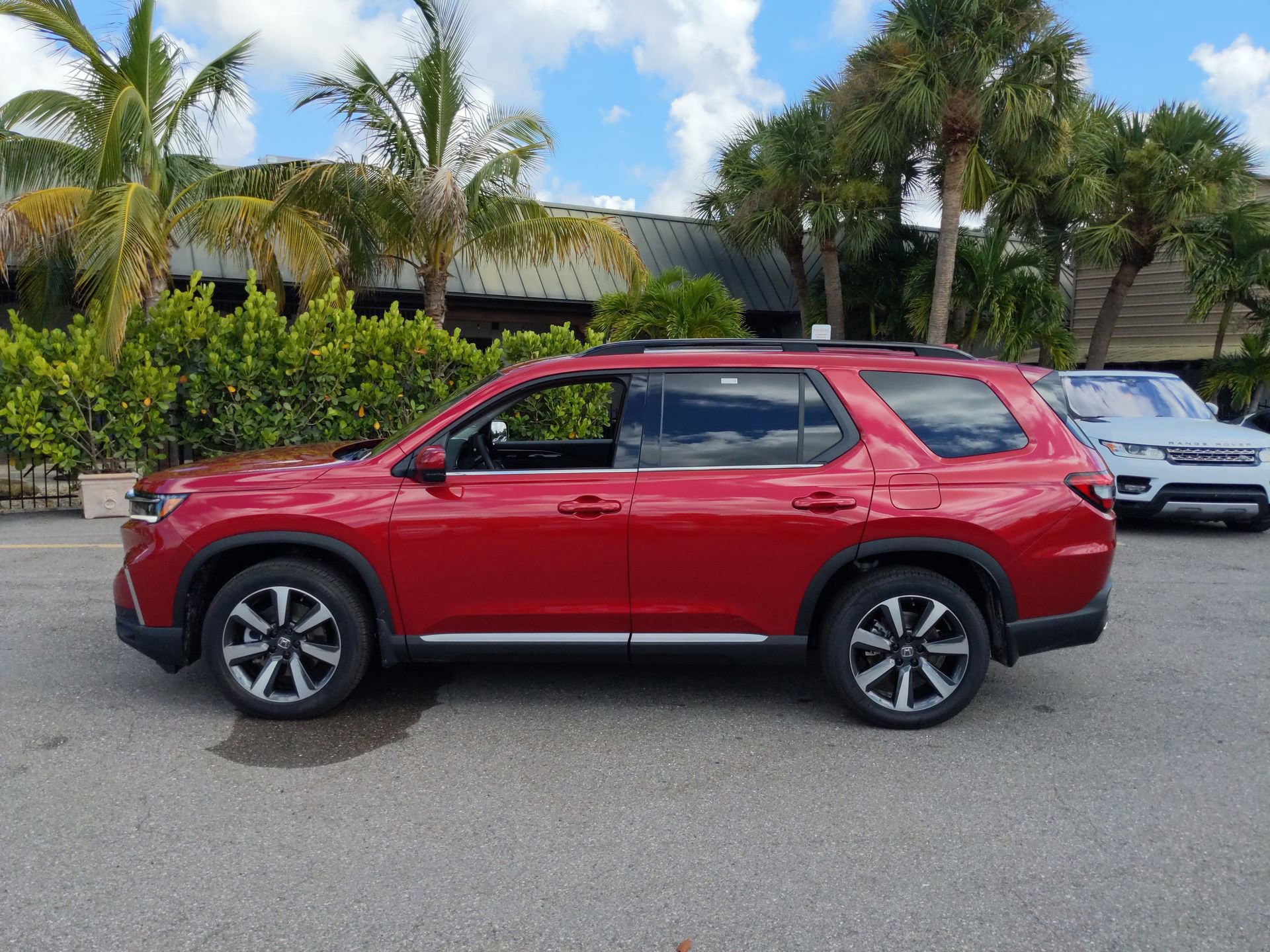 2025 Honda Pilot Touring photo 7