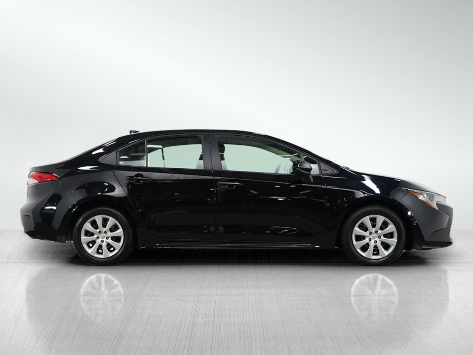 2024 Toyota Corolla LE photo 6