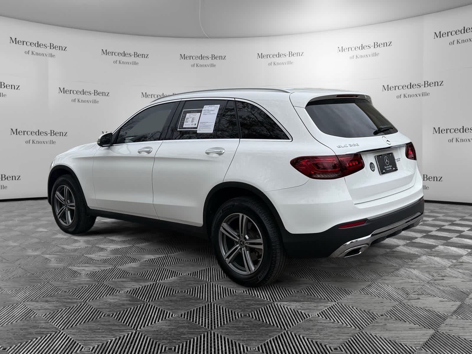2020 Mercedes Benz GLC 300 photo 3