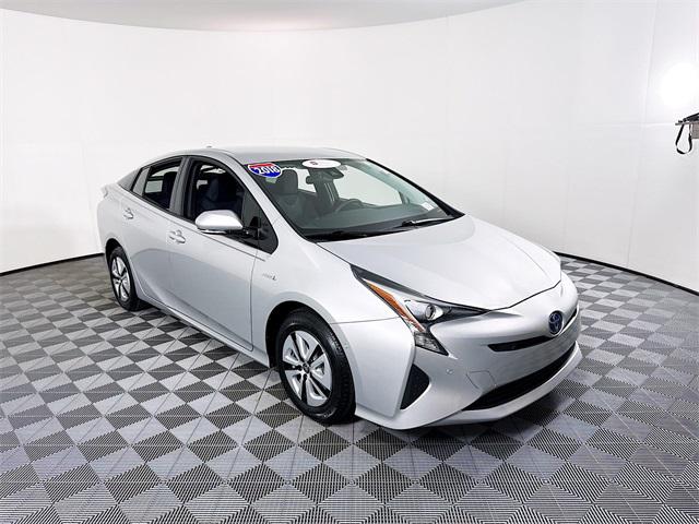 2018 Toyota Prius Two's photo