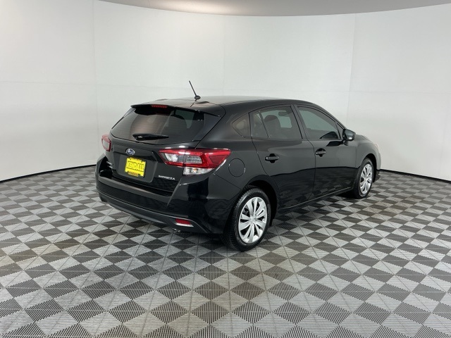 2022 Subaru Impreza Base photo 2