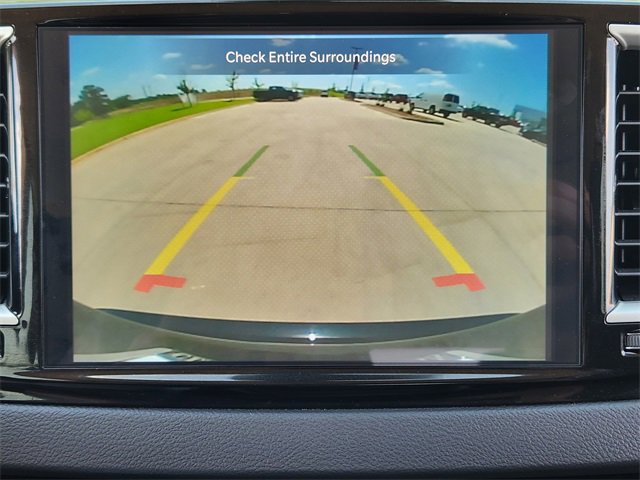 2024 Chrysler Pacifica Touring L photo 16