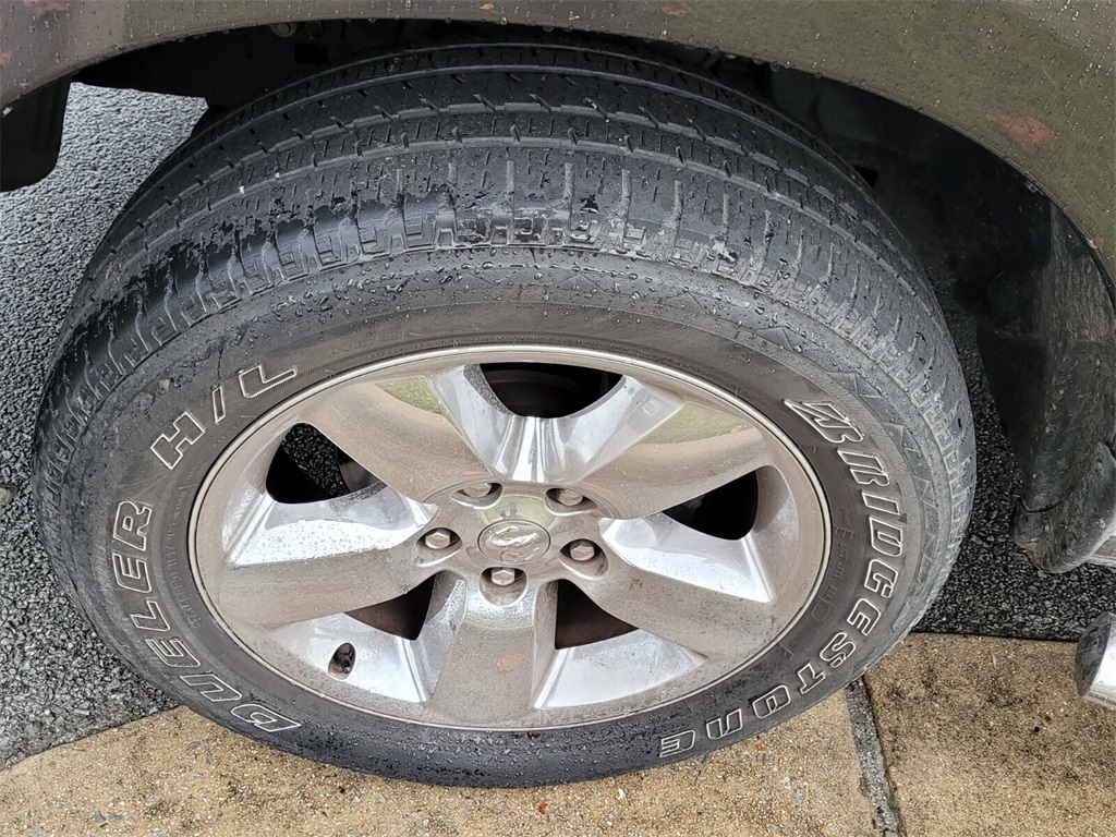 2015 Ram 1500 Big Horn photo 4