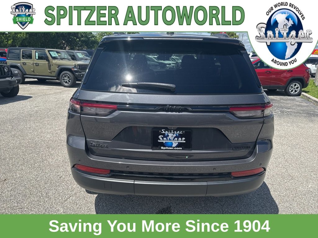 2023 Jeep Grand Cherokee Limited photo 4