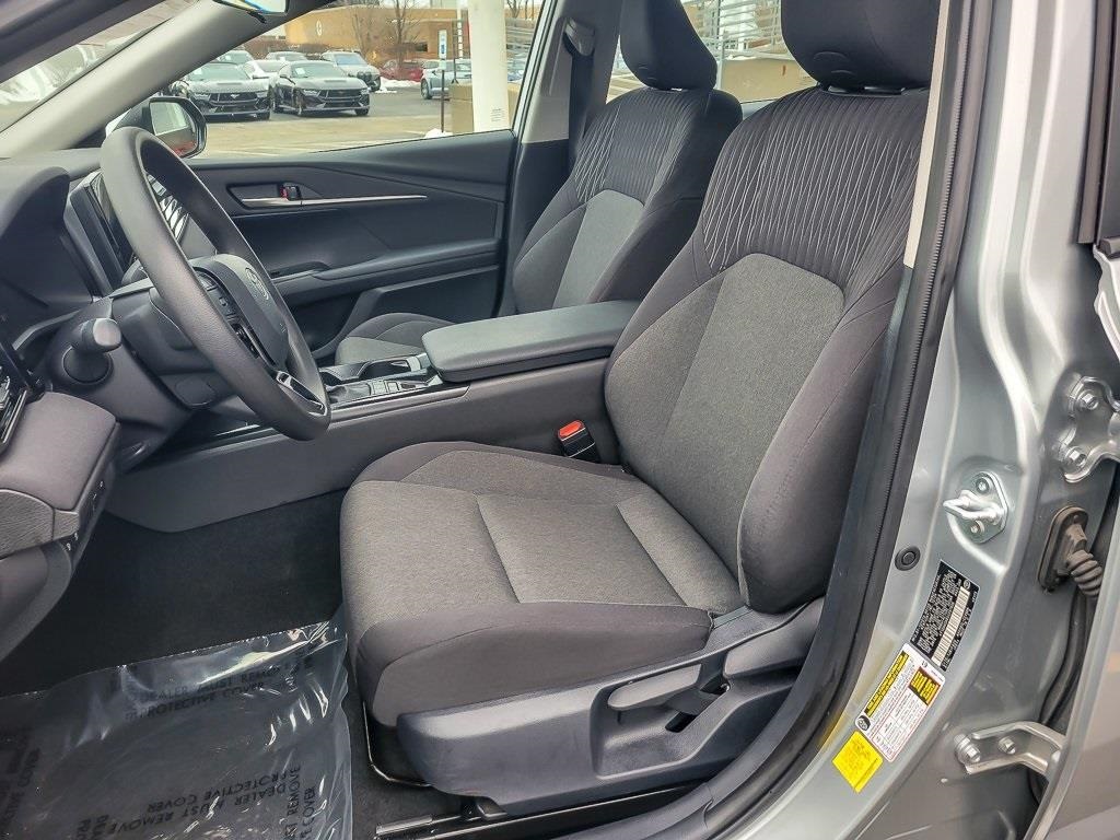 2025 TOYOTA CAMRY - Image 7