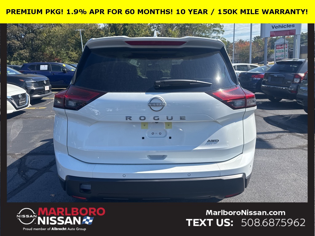 2026 Nissan Rogue SV photo 2