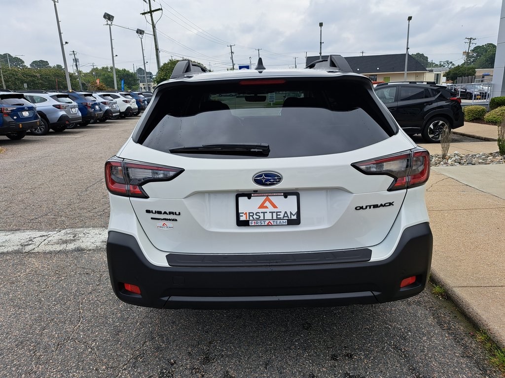 2025 Subaru Outback Onyx Edition photo 3