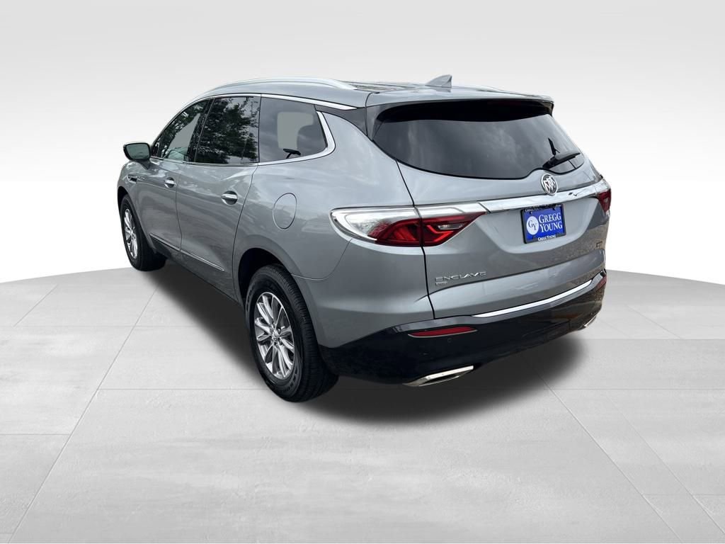 2024 Buick Enclave Premium photo 2