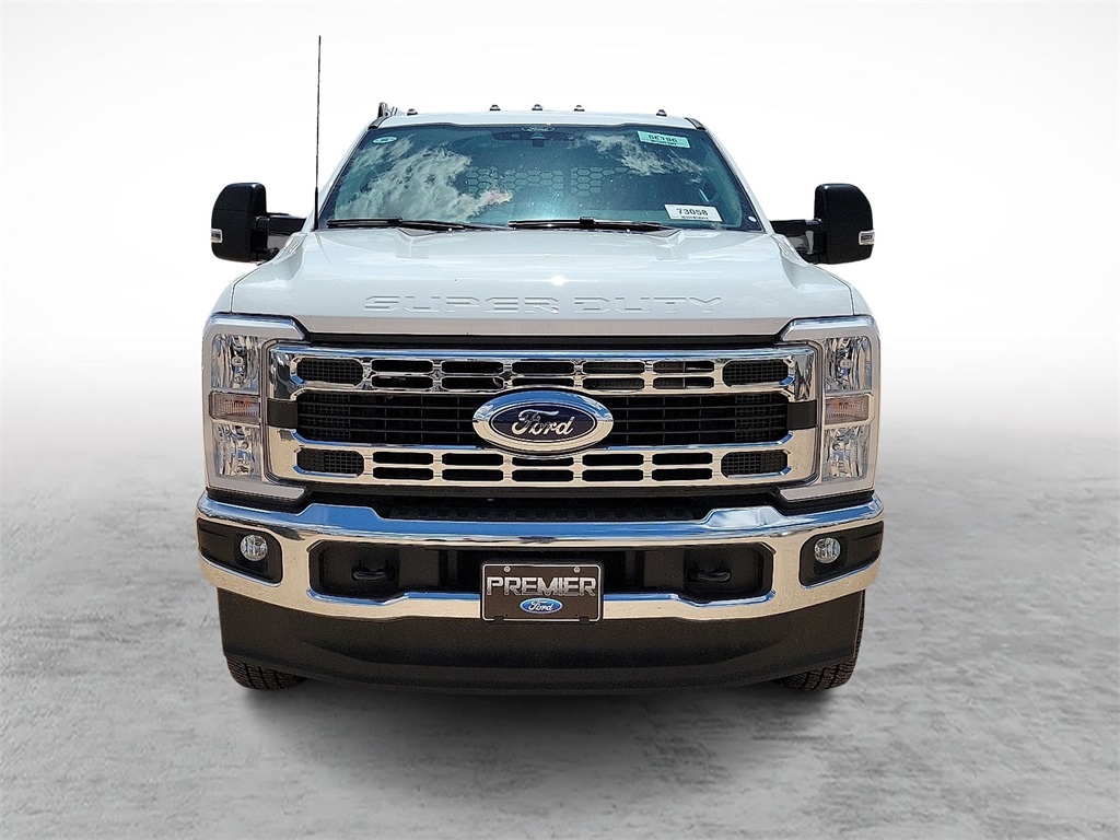 2024 Ford F-350 XL photo 3