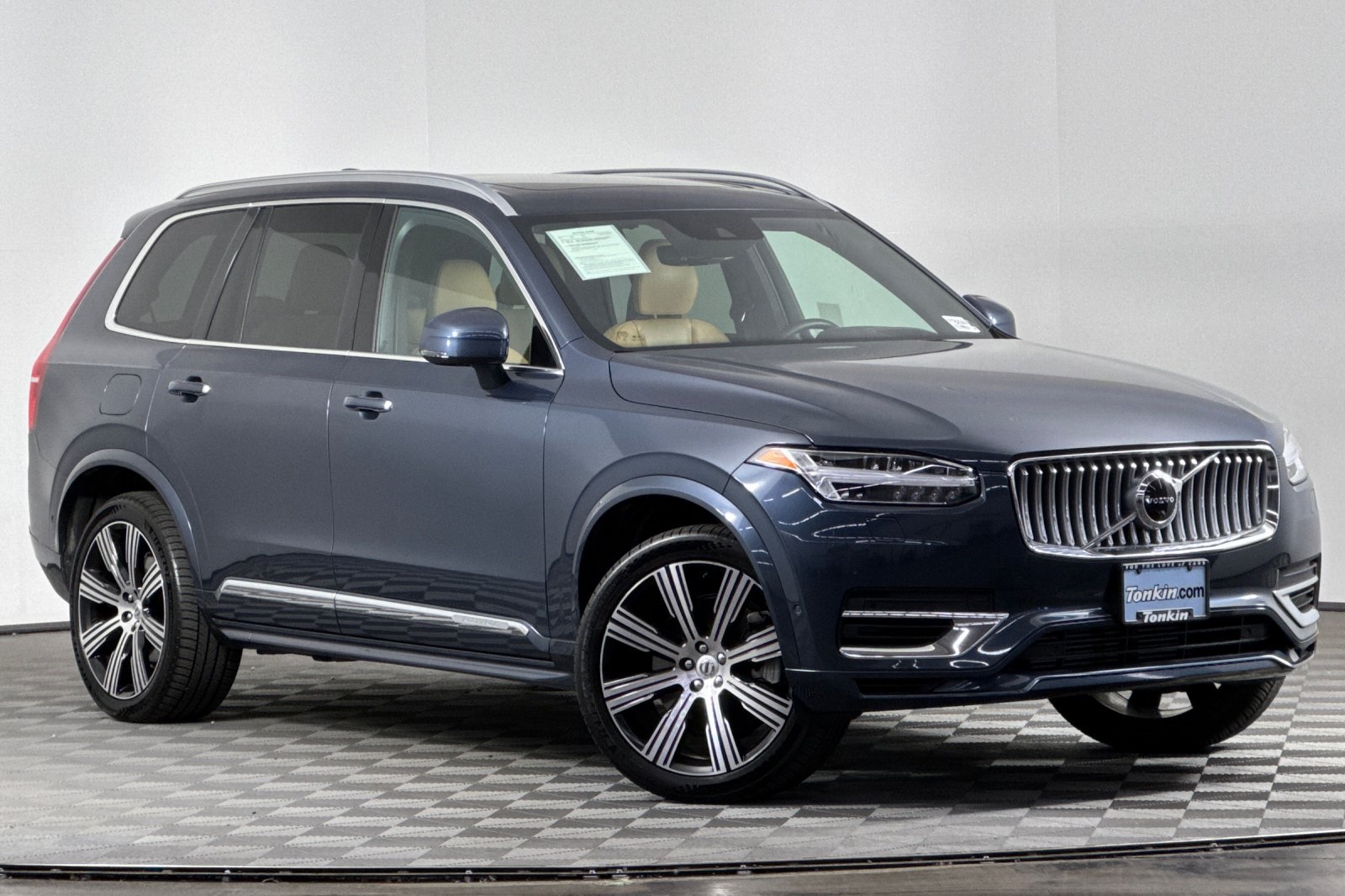 2022 Volvo XC90 Recharge T8 Inscription photo 2