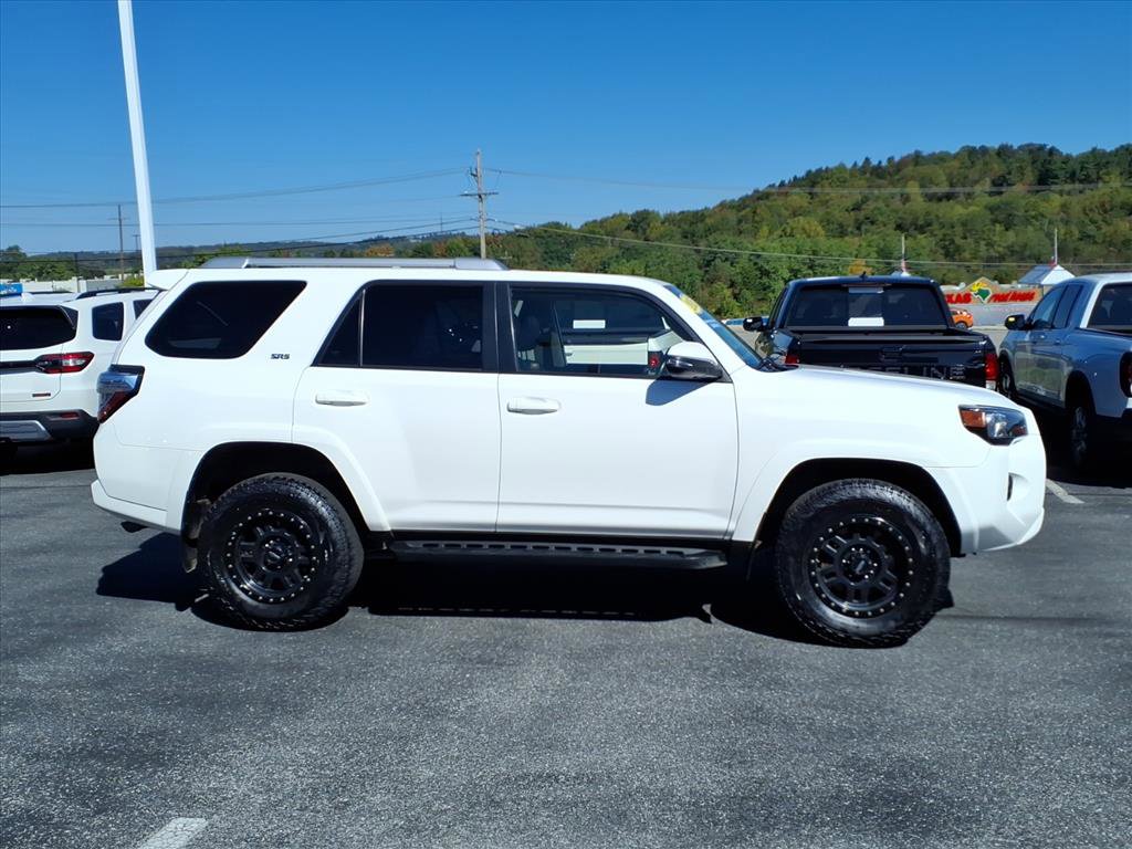 2015 Toyota 4Runner SR5 Premium photo 2