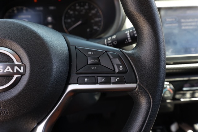 2022 Nissan Kicks SV photo 23