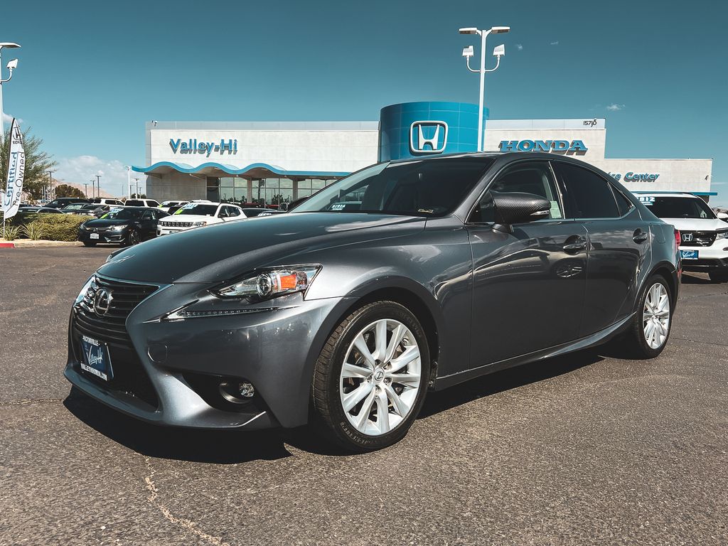 2016 Lexus IS 200t photo 13