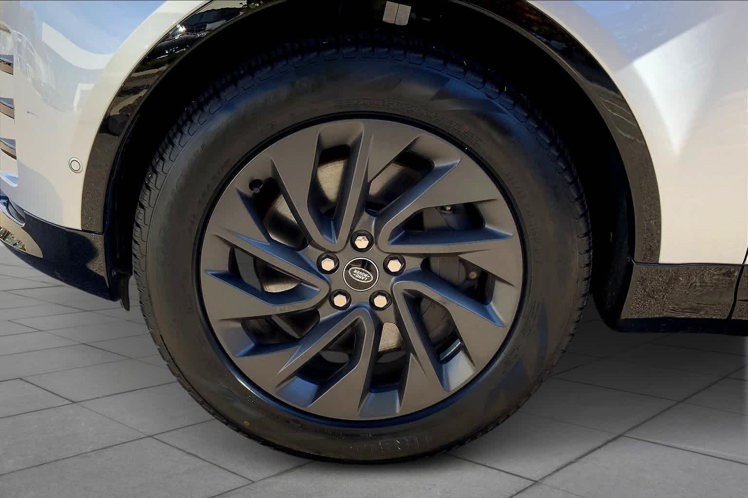 PreOwned 2023 Land Rover Discovery S RDynamic in Danvers P2467005